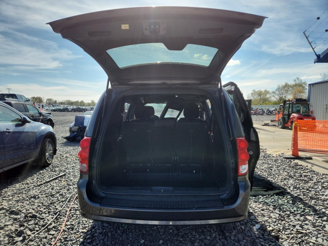 2017 Dodge Grand Caravan Se VIN: 2C4RDGBG3HR820069 Lot: 90626905