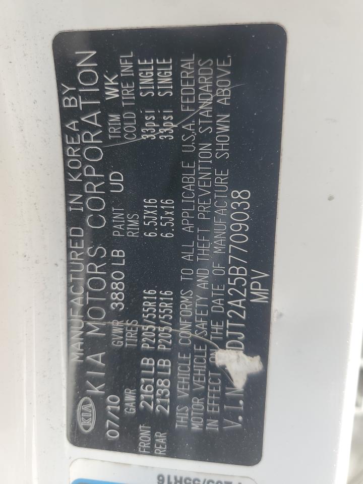 2011 Kia Soul + VIN: KNDJT2A25B7709038 Lot: 82665975