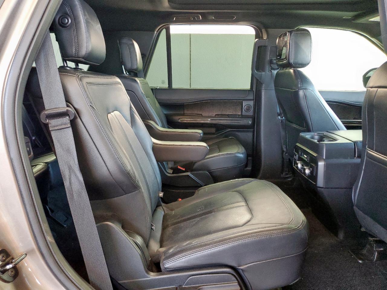 2018 Ford Expedition Limited VIN: 1FMJU1KT6JEA13972 Lot: 83870015