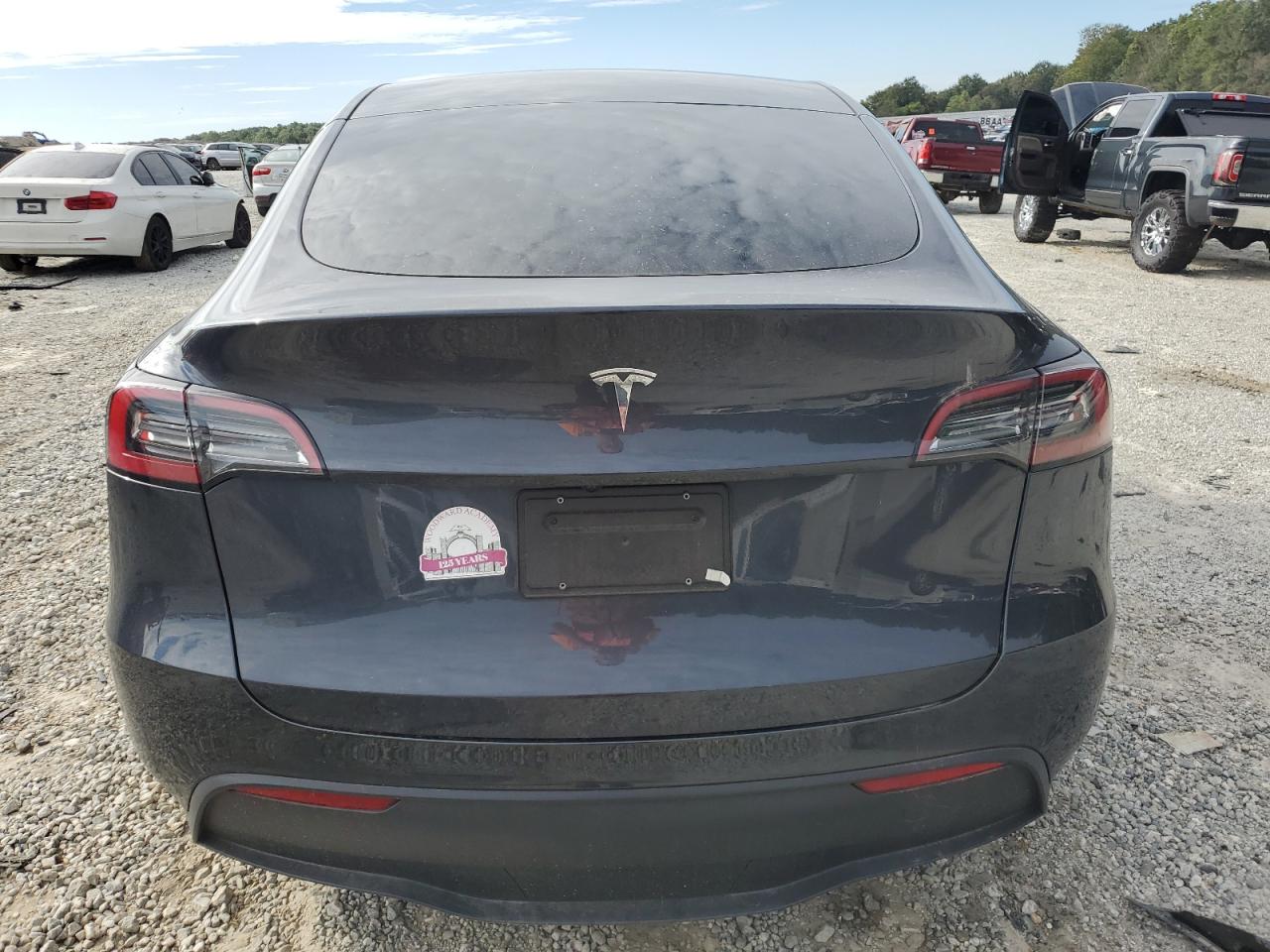 2024 Tesla Model Y VIN: 7SAYGDED6RF108979 Lot: 84653485