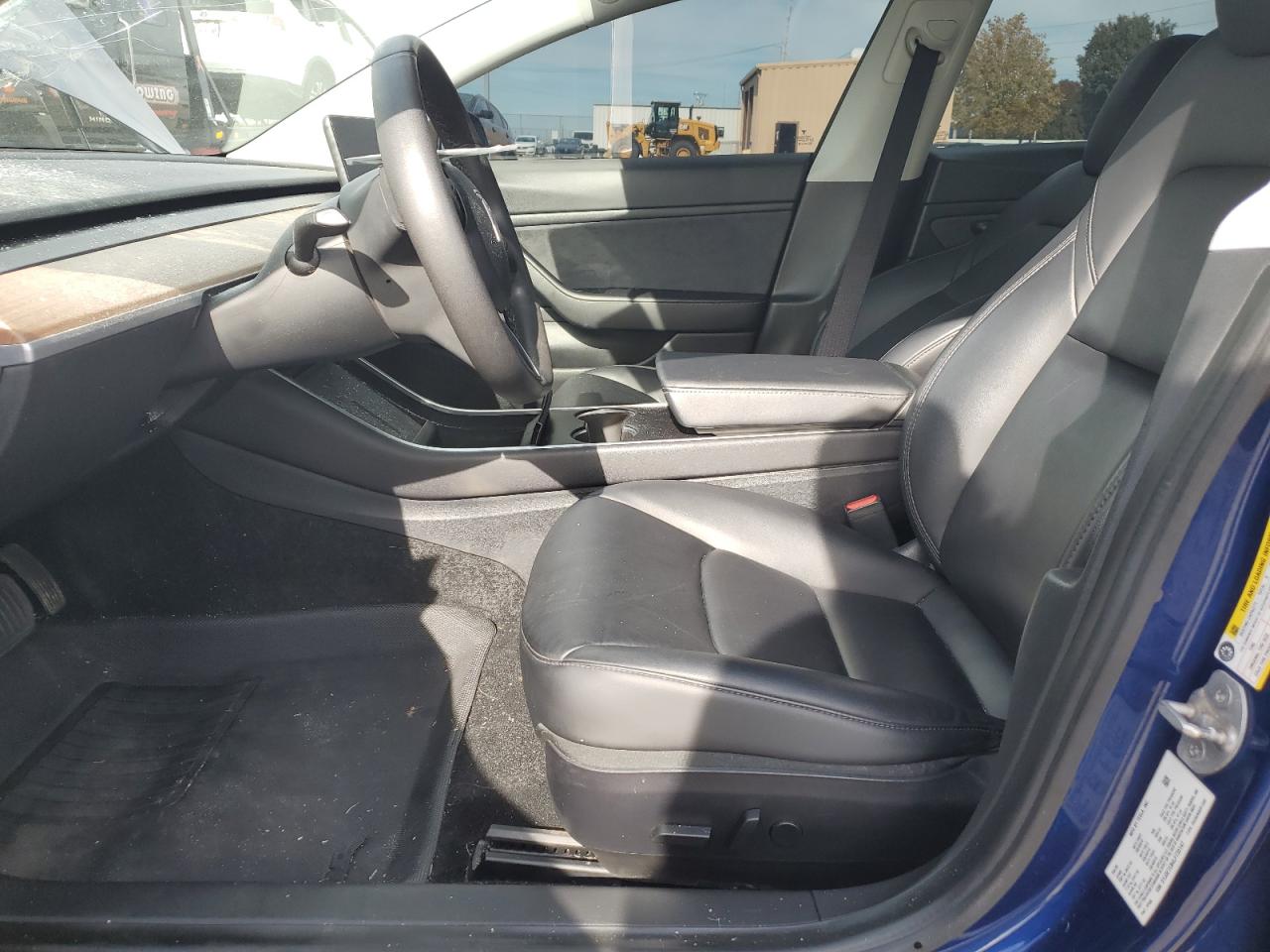 2020 Tesla Model 3 VIN: 5YJ3E1EB4LF735147 Lot: 90114865