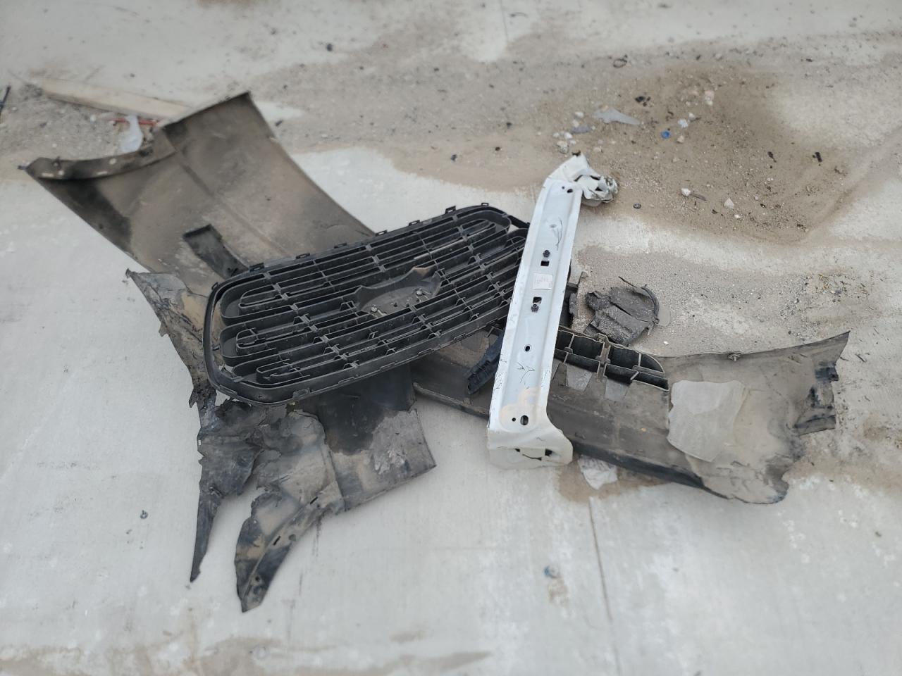 2019 Ford Transit 150 Delivery Van VIN: 1FTYE2CM1KKB67876 Lot: 89914025