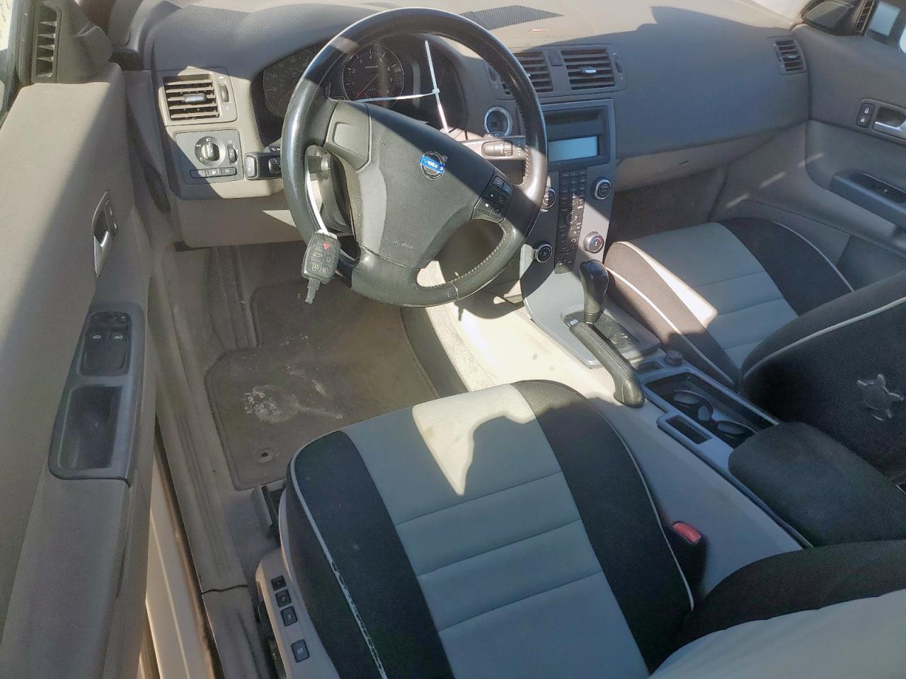 2009 Volvo C30 T5 VIN: YV1MK672692144301 Lot: 86218655