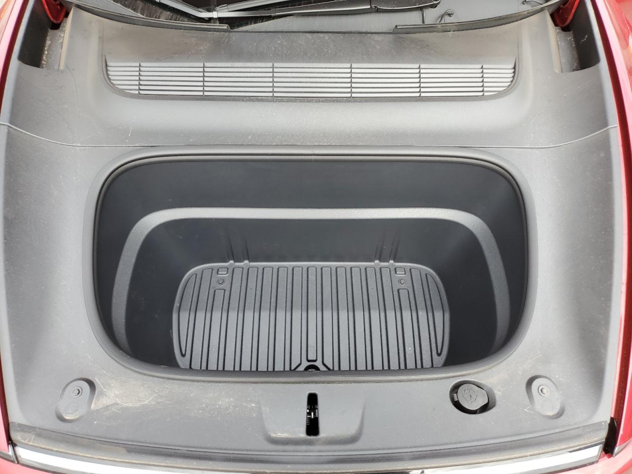 2026 Tesla Model Y VIN: 7SAYGDEE5TF372355 Lot: 84994685