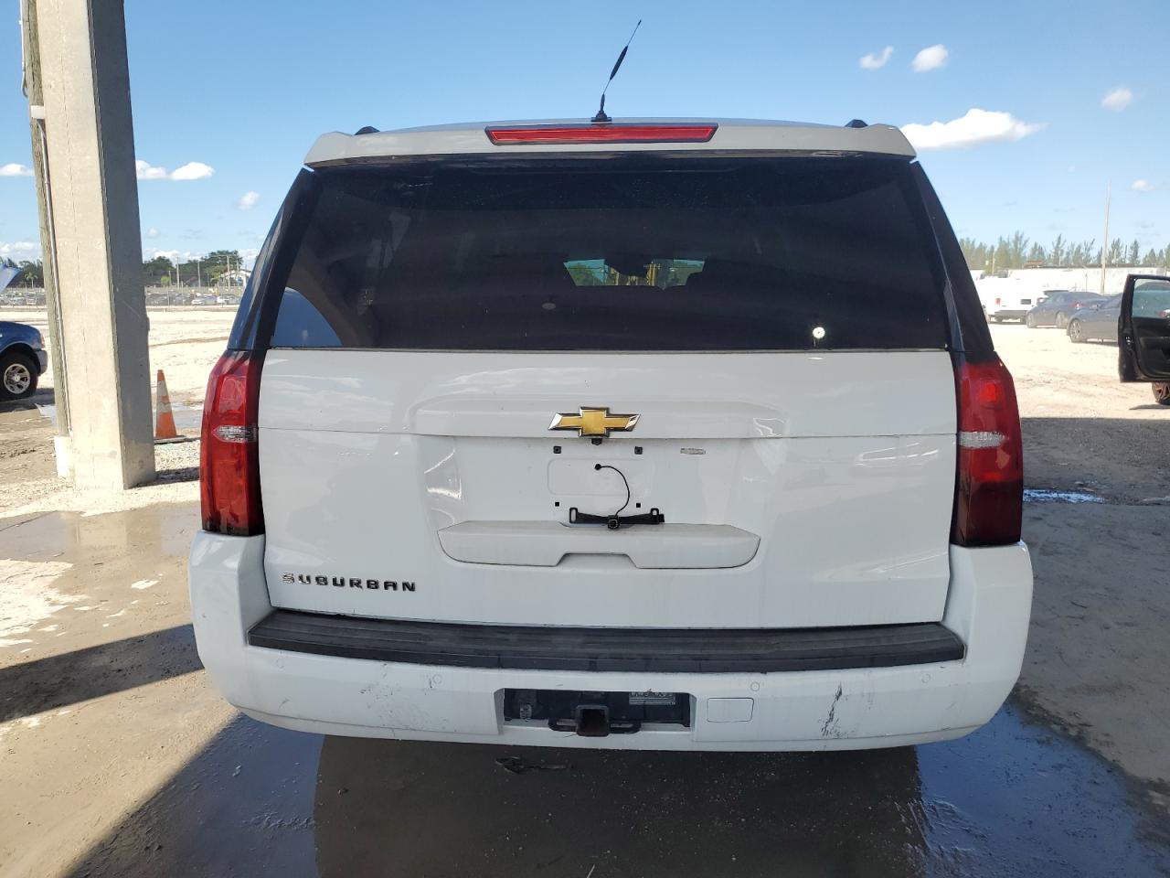 2015 Chevrolet Suburban C1500 Lt VIN: 1GNSCJKC5FR543501 Lot: 86239365