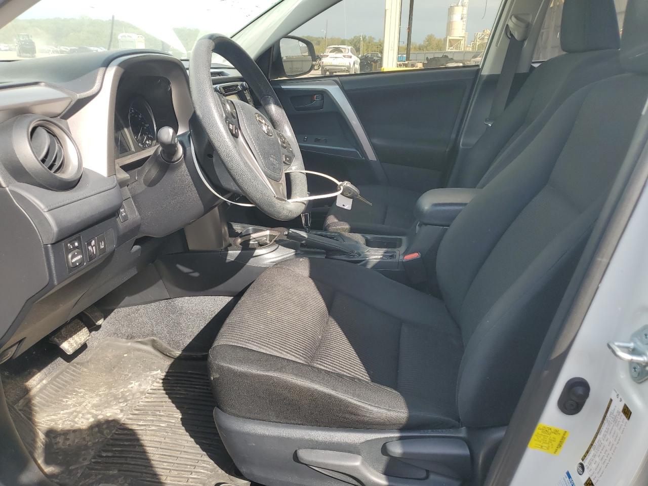 2017 Toyota Rav4 Le VIN: JTMBFREV3HJ173016 Lot: 85358245