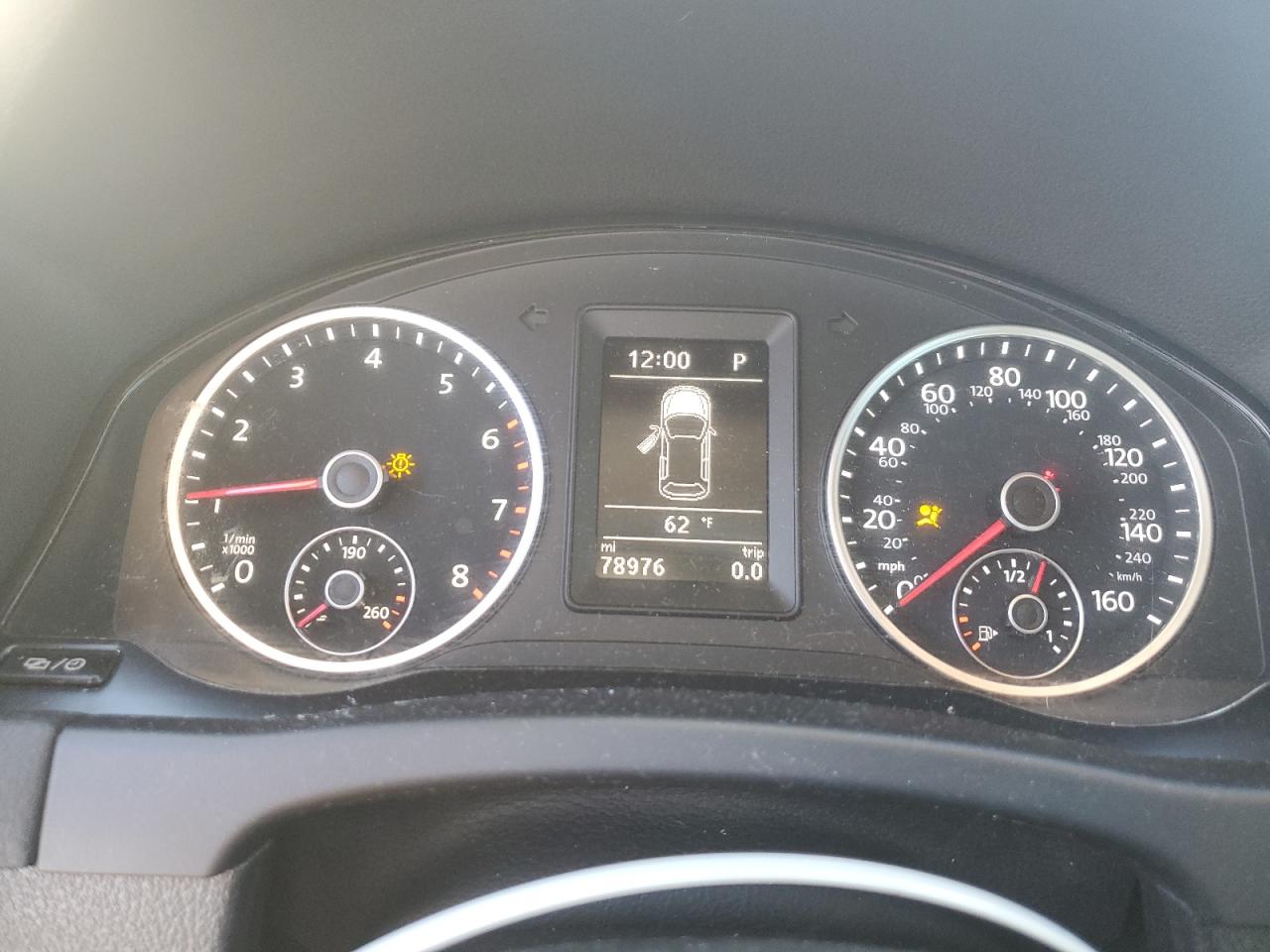 2017 Volkswagen Tiguan Sport VIN: WVGUV7AX6HK022572 Lot: 86176335