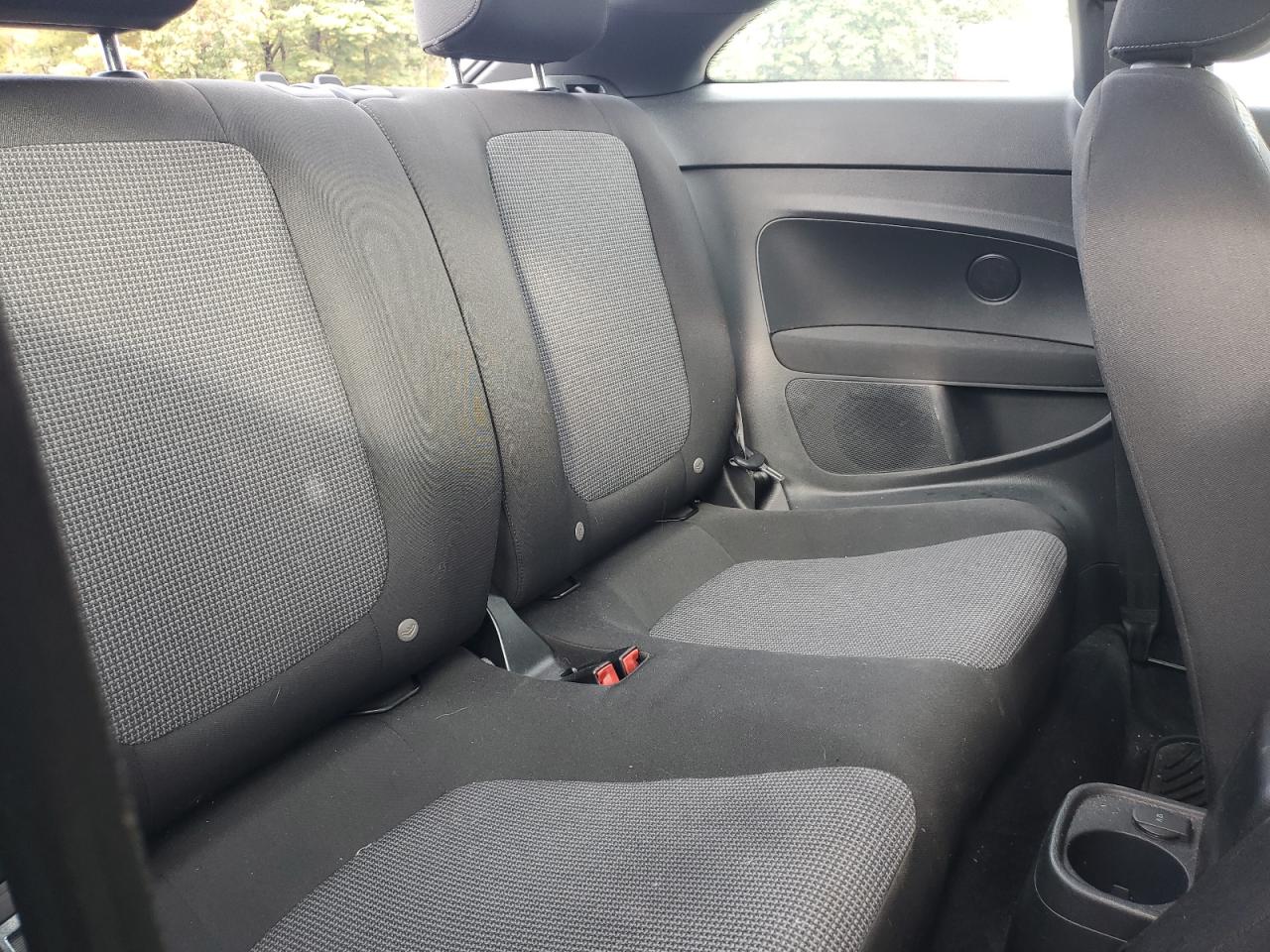 2019 Volkswagen Beetle S VIN: 3VWFD7AT9KM719972 Lot: 86055495