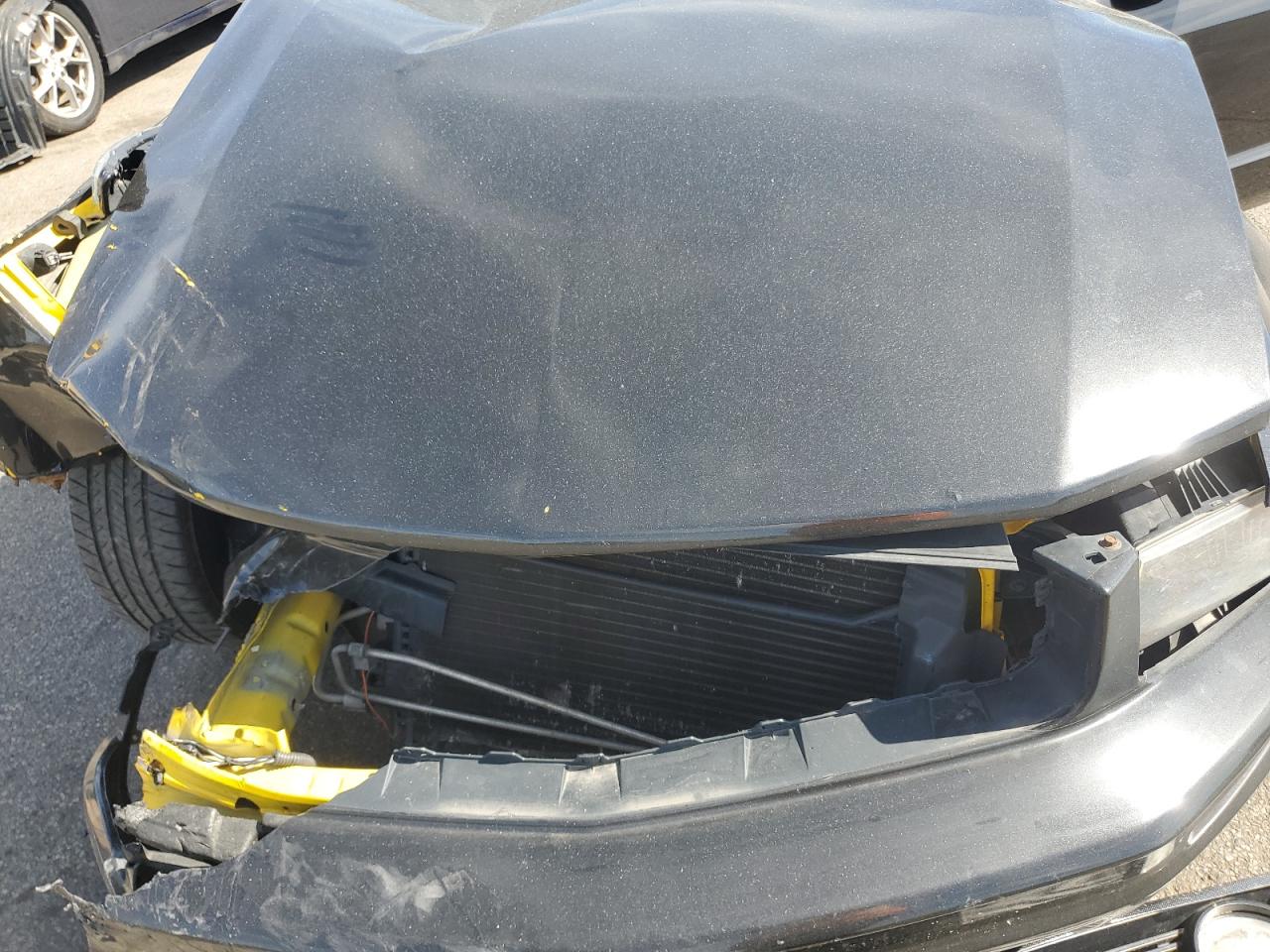 2005 Ford Mustang VIN: 1ZVHT80N455258548 Lot: 84403995