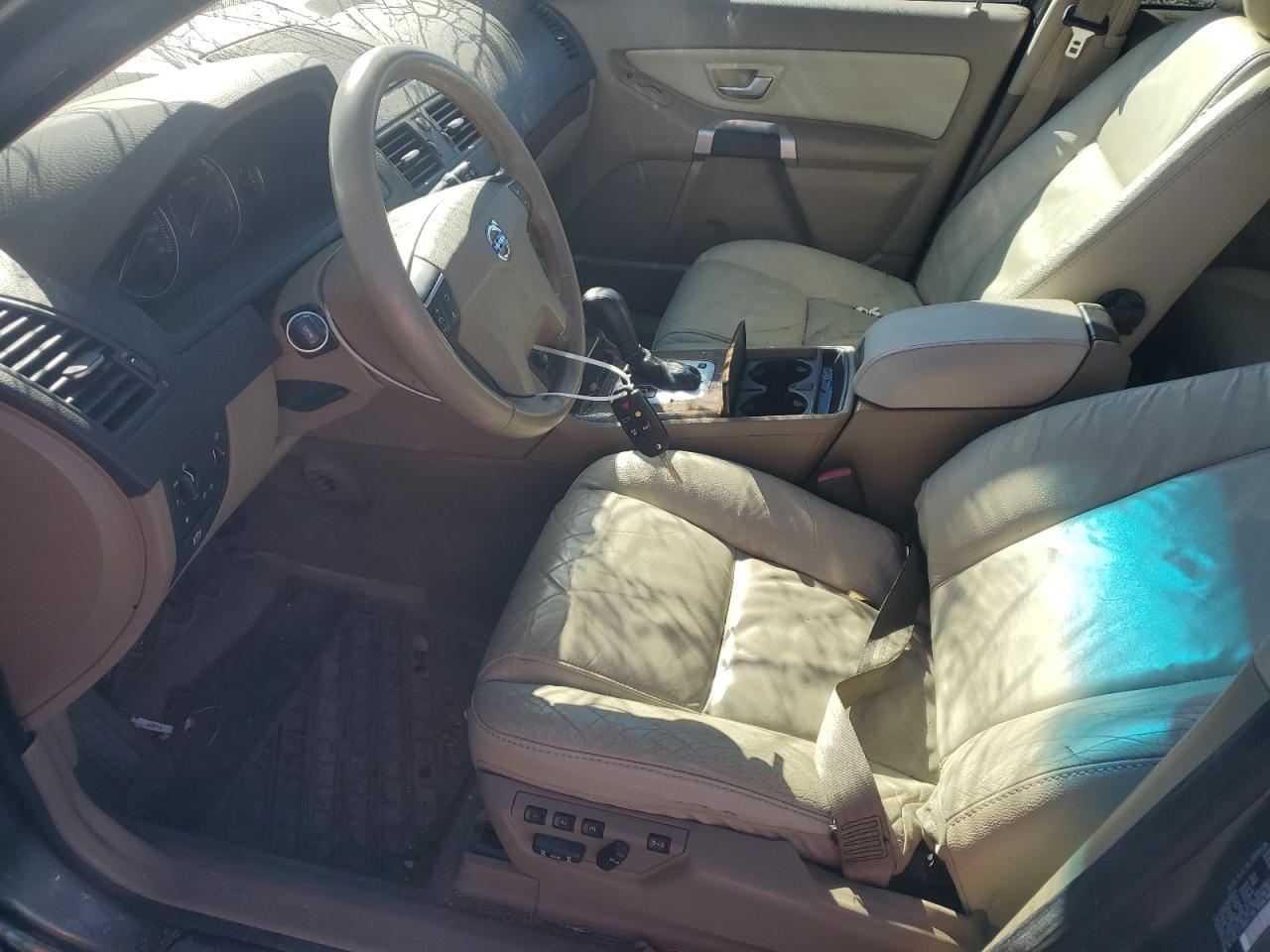 2010 Volvo Xc90 3.2 VIN: YV4982CZ8A1563716 Lot: 85901655