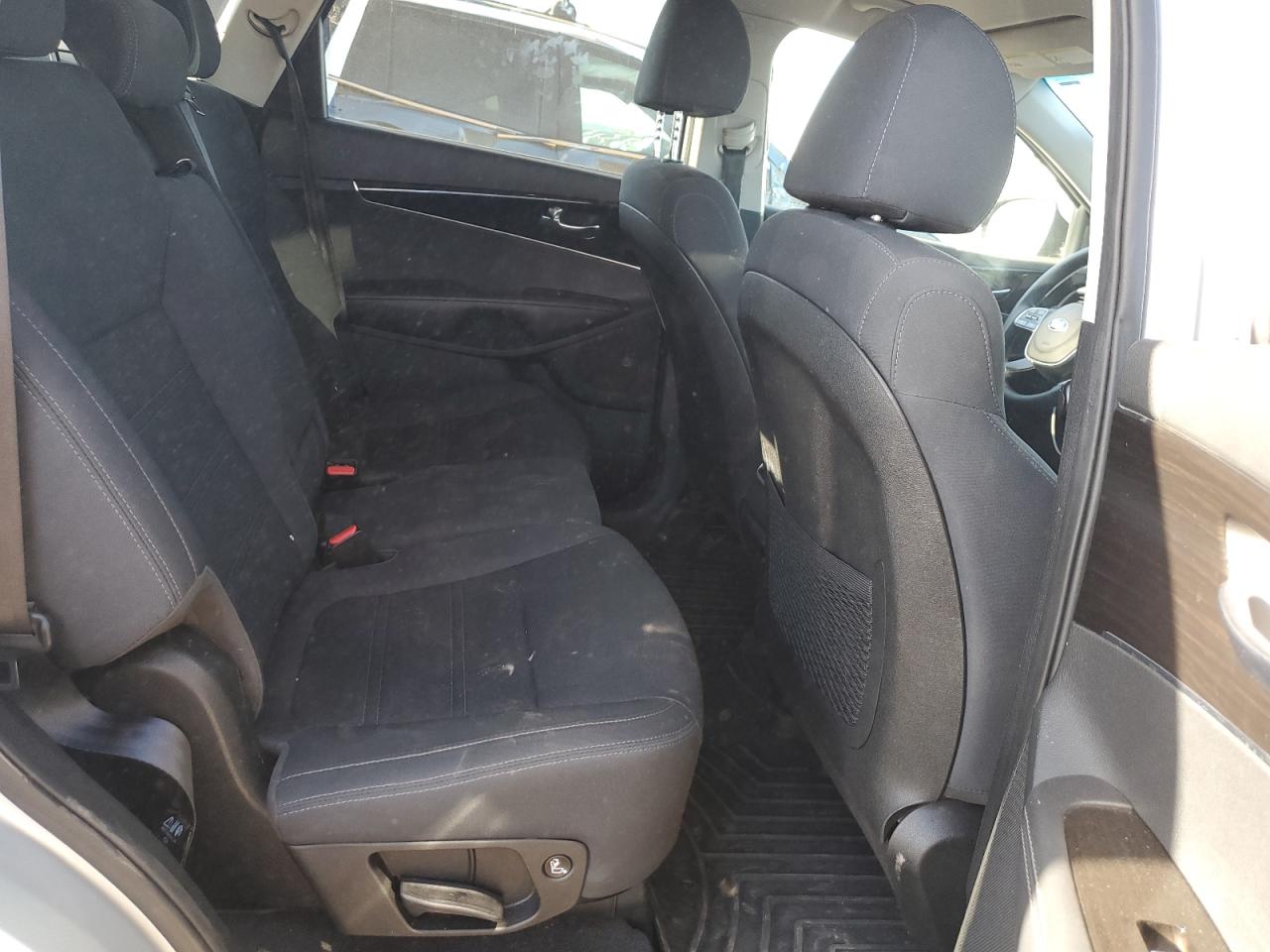 2020 Kia Sorento L VIN: 5XYPG4A35LG677408 Lot: 85122525