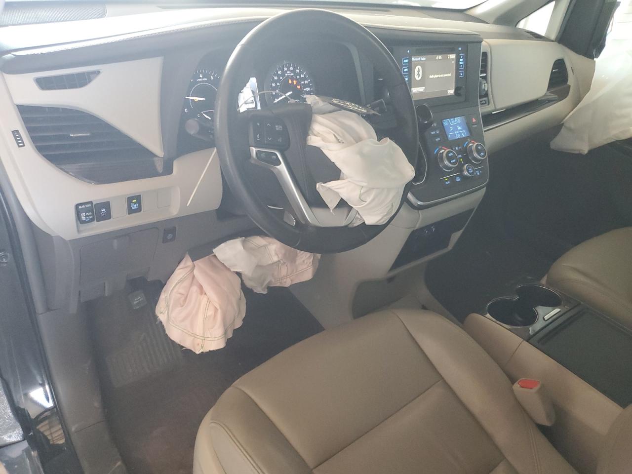 2015 Toyota Sienna Xle VIN: 5TDYK3DC8FS595849 Lot: 84948895