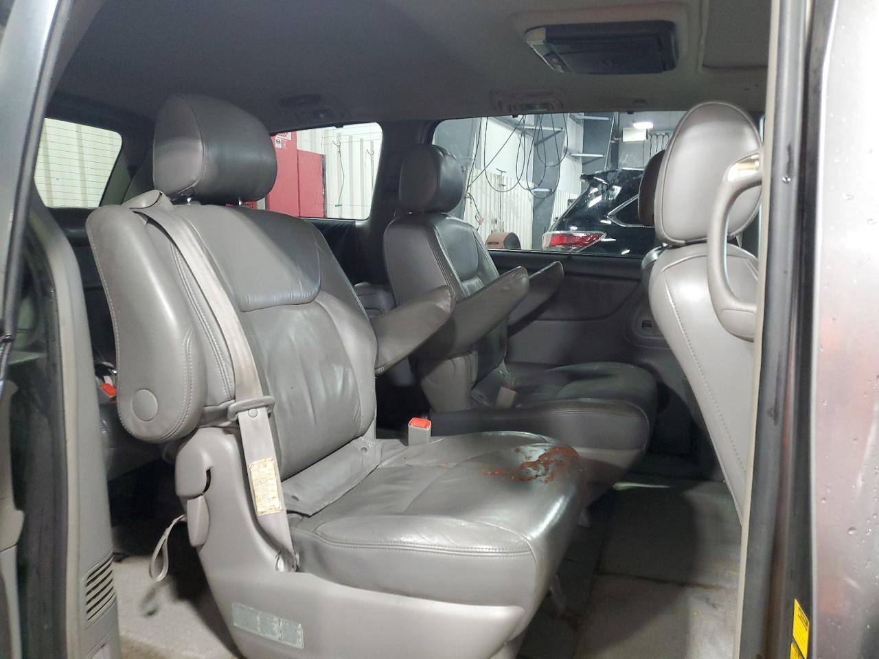 2005 Toyota Sienna Xle VIN: 5TDZA22C45S357273 Lot: 85701375