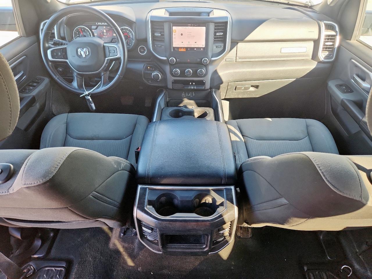 2022 Ram 1500 Big Horn/Lone Star VIN: 1C6RREFG0NN217872 Lot: 90135135