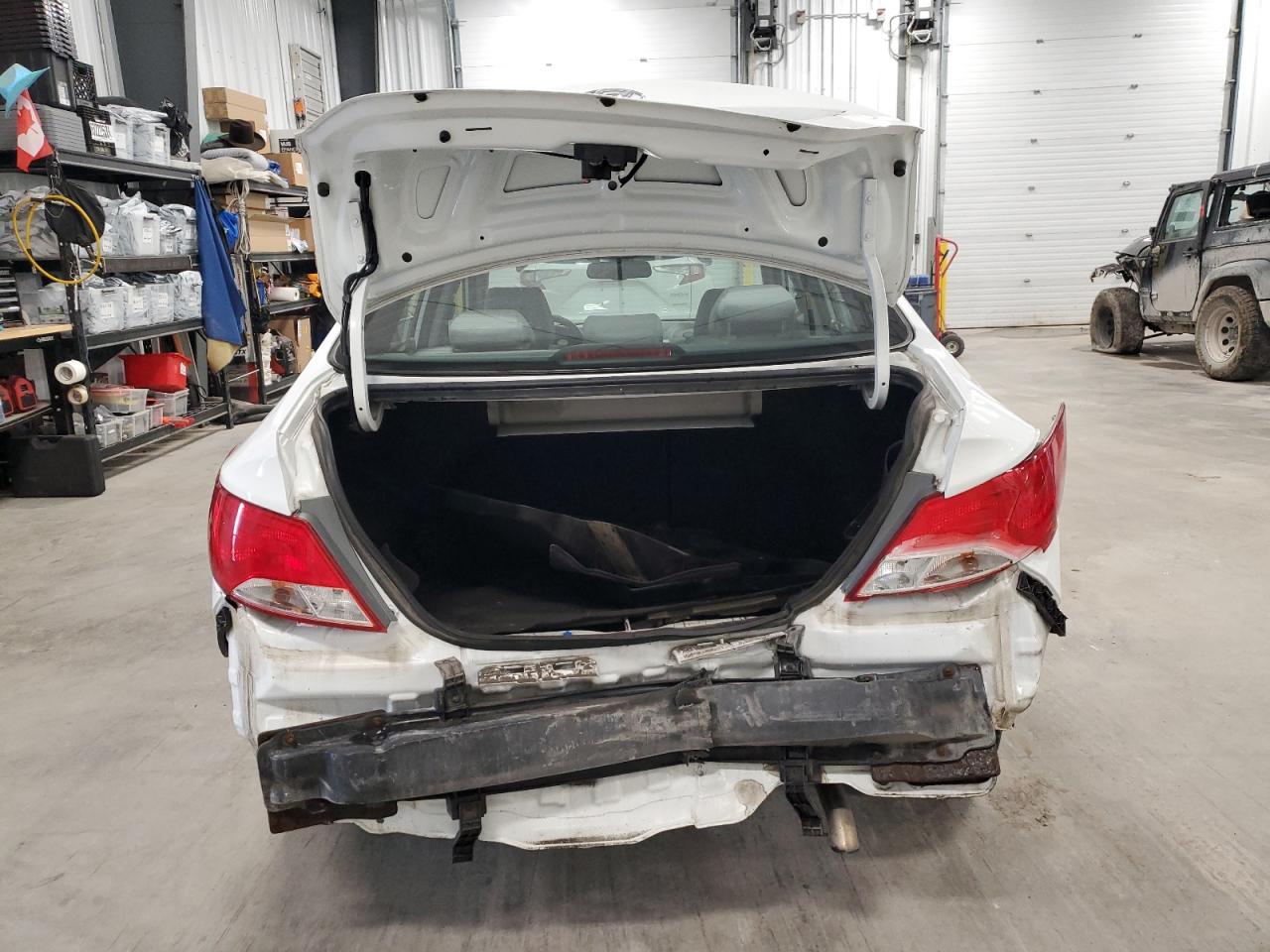 2017 Hyundai Accent Se VIN: KMHCT4AE8HU328935 Lot: 85721805