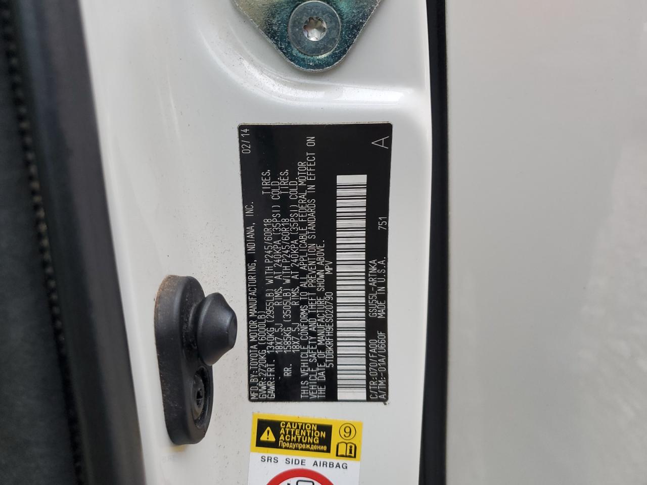 2014 Toyota Highlander Le VIN: 5TDBKRFH9ES020790 Lot: 82643785