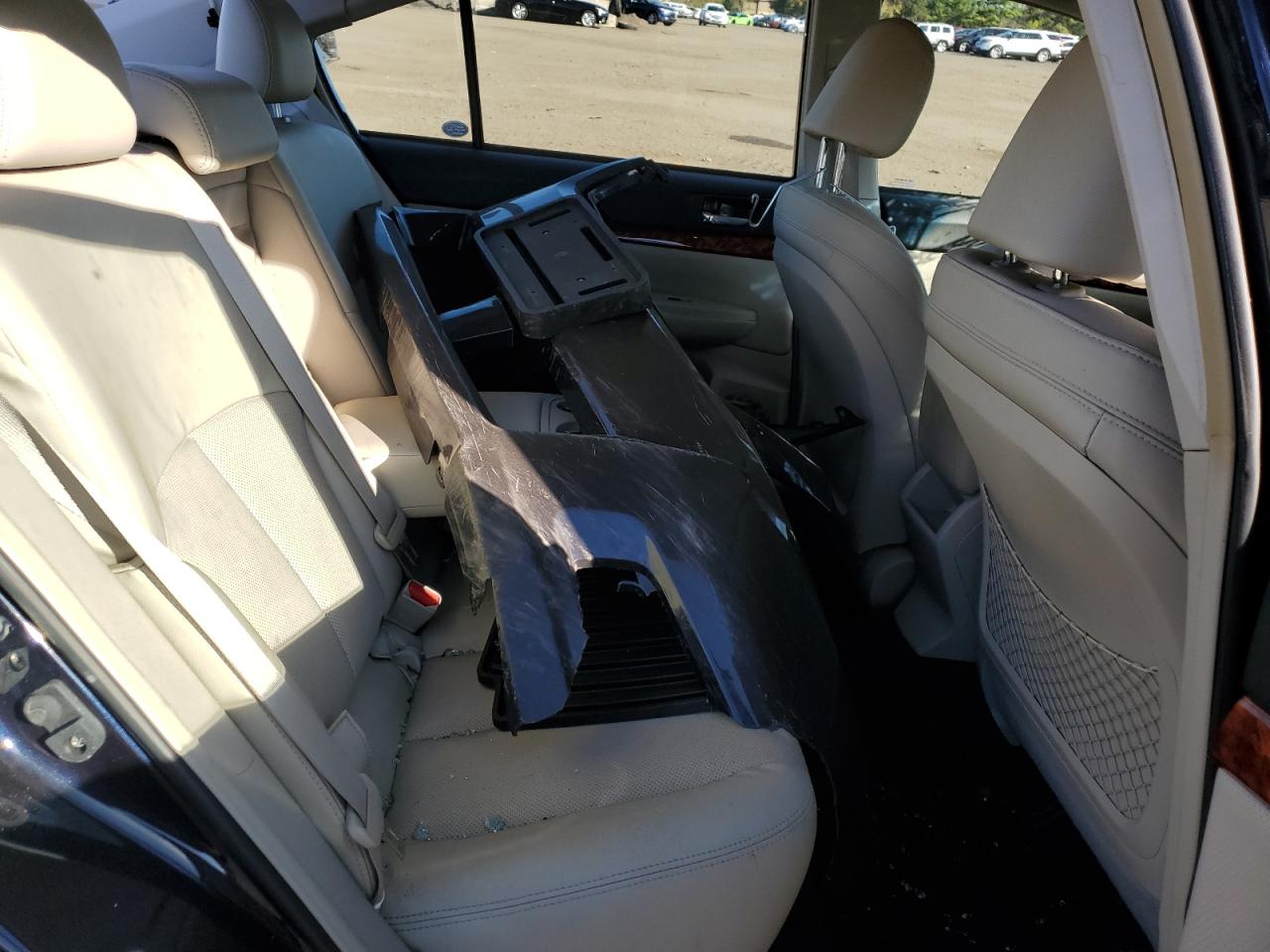 2012 Subaru Legacy 2.5I Limited VIN: 4S3BMBJ63C3037705 Lot: 84444035