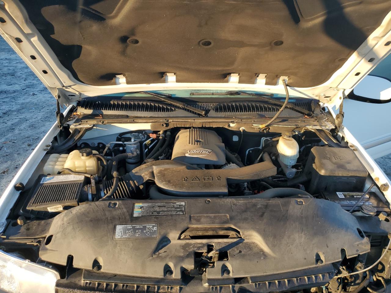 2005 GMC Yukon VIN: 1GKEC13T45R187646 Lot: 90933855