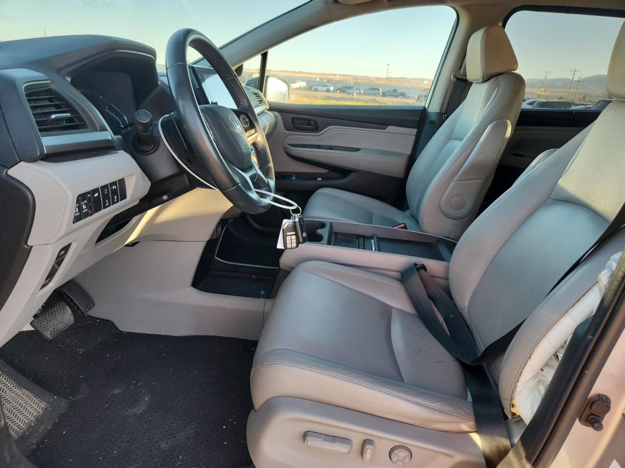 2019 Honda Odyssey Touring VIN: 5FNRL6H82KB078117 Lot: 84924425