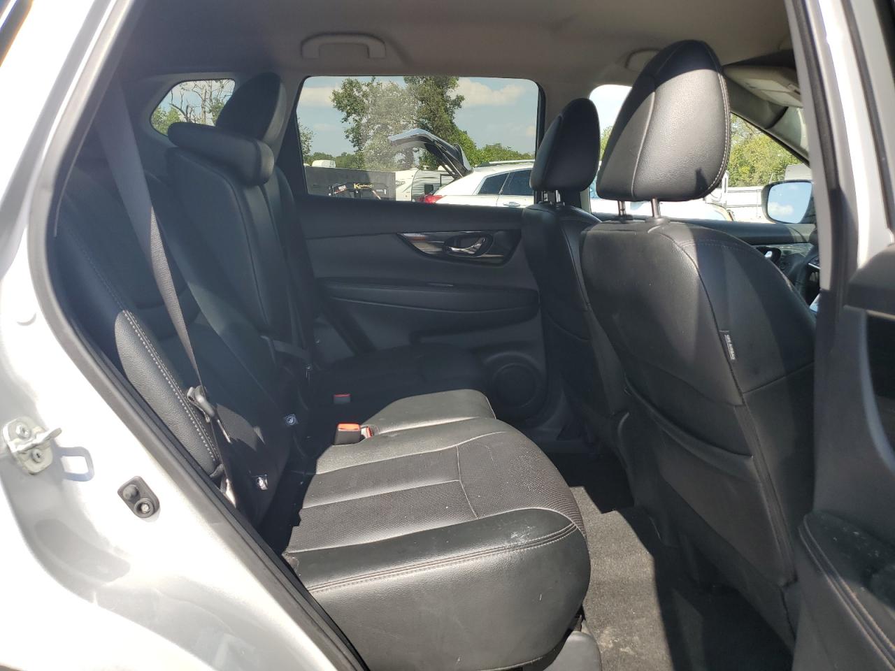 2019 Nissan Rogue S VIN: 5N1AT2MV0KC823098 Lot: 84781885