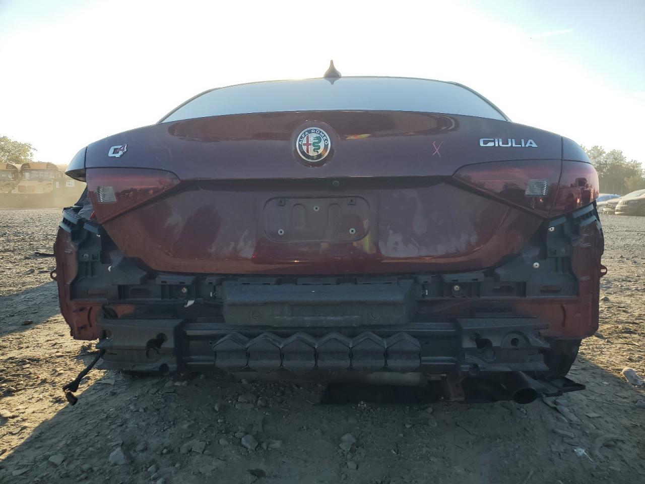 2017 Alfa Romeo Giulia Ti Q4 VIN: ZARFAEEN4H7557351 Lot: 84434885