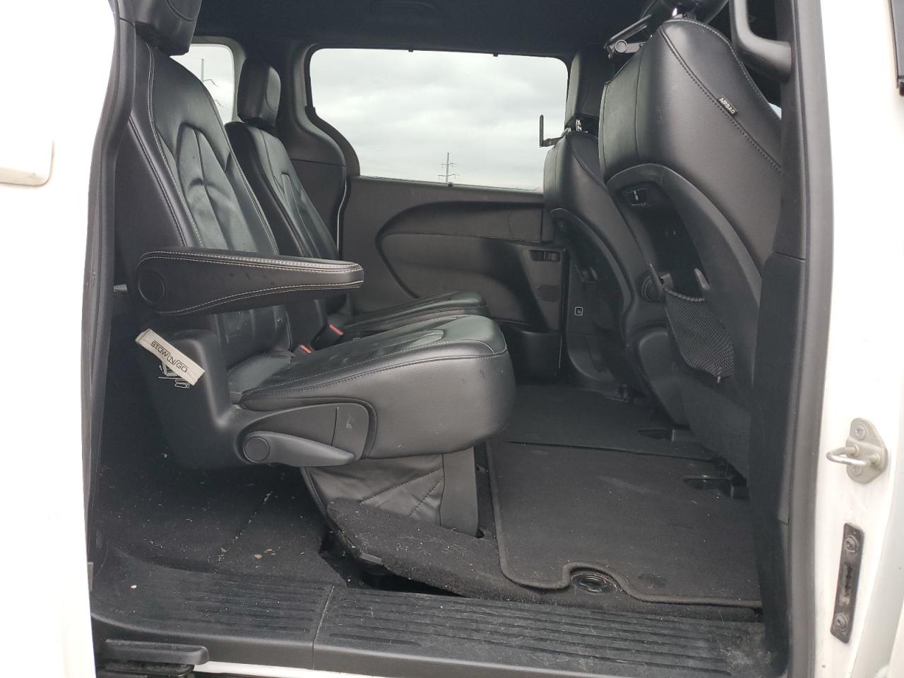 2018 Chrysler Pacifica Touring L VIN: 2C4RC1BG9JR157211 Lot: 89658785