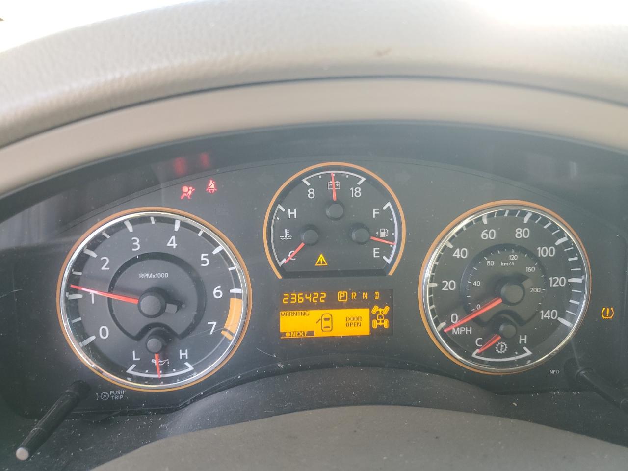 2011 Nissan Armada Sv VIN: 5N1BA0NC7BN614439 Lot: 85758335