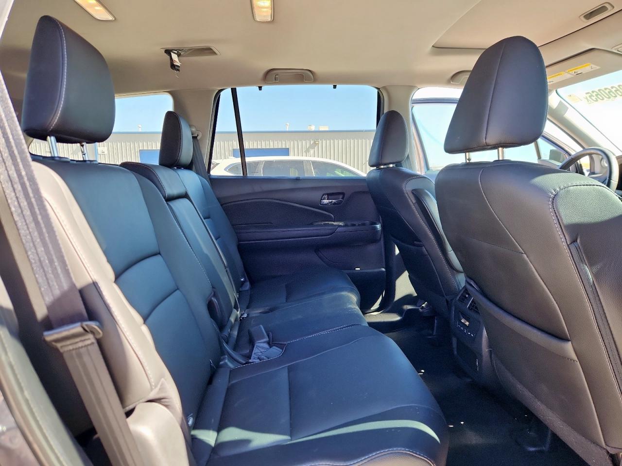 2021 Honda Pilot Se VIN: 5FNYF6H27MB096128 Lot: 90366065