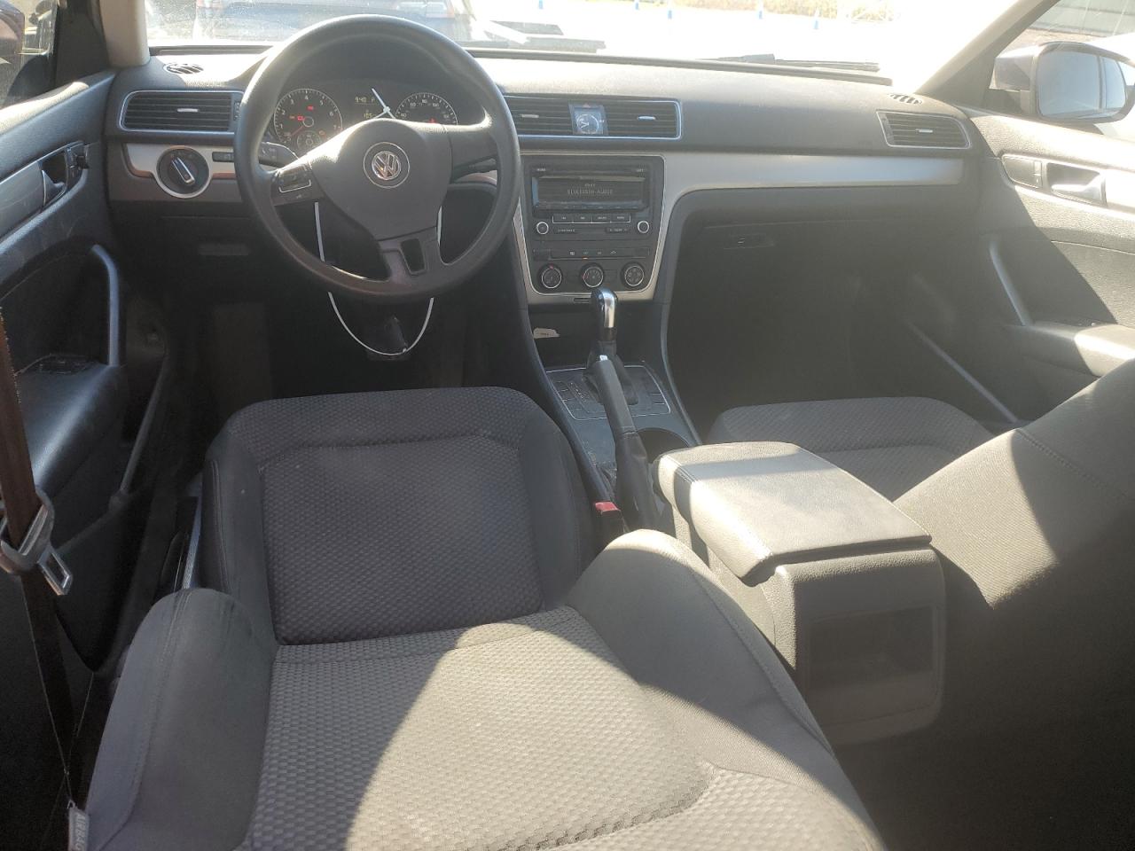 2014 Volkswagen Passat S VIN: 1VWAT7A35EC046164 Lot: 86187875