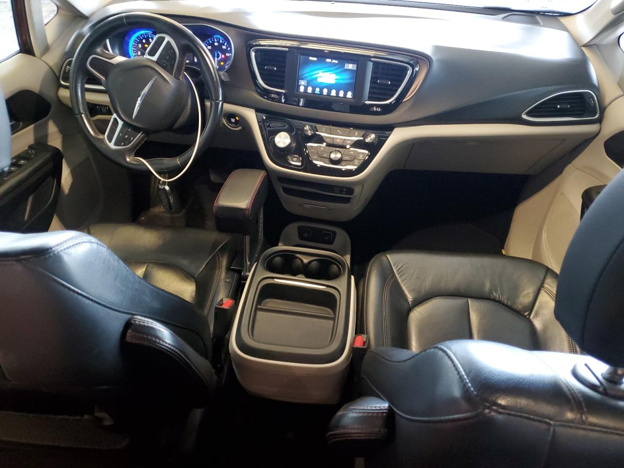 2018 Chrysler Pacifica Touring L VIN: 2C4RC1BG6JR217803 Lot: 85095885