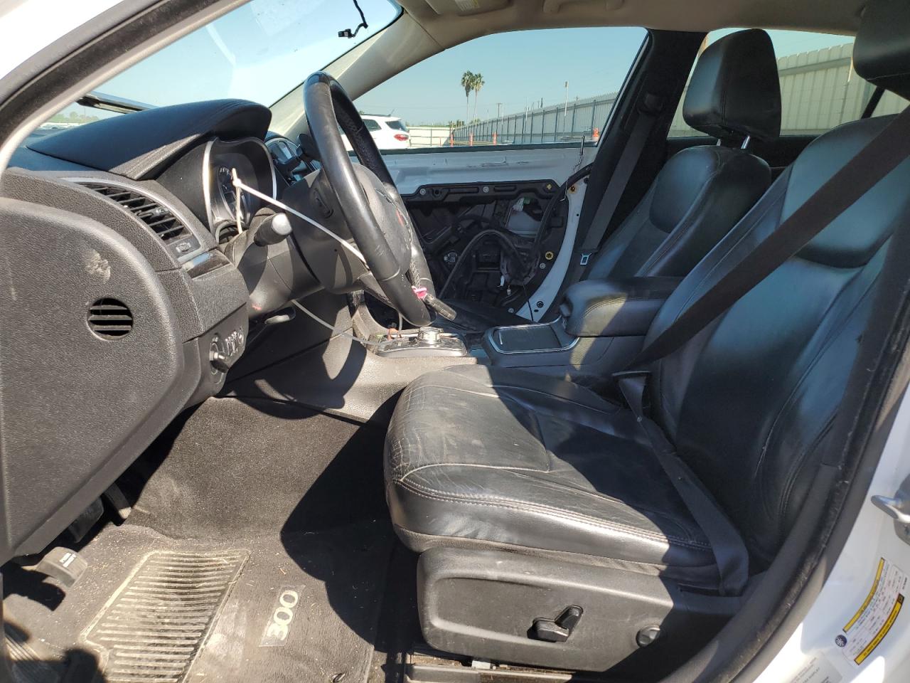 2015 Chrysler 300 Limited VIN: 2C3CCAAGXFH792608 Lot: 86544125