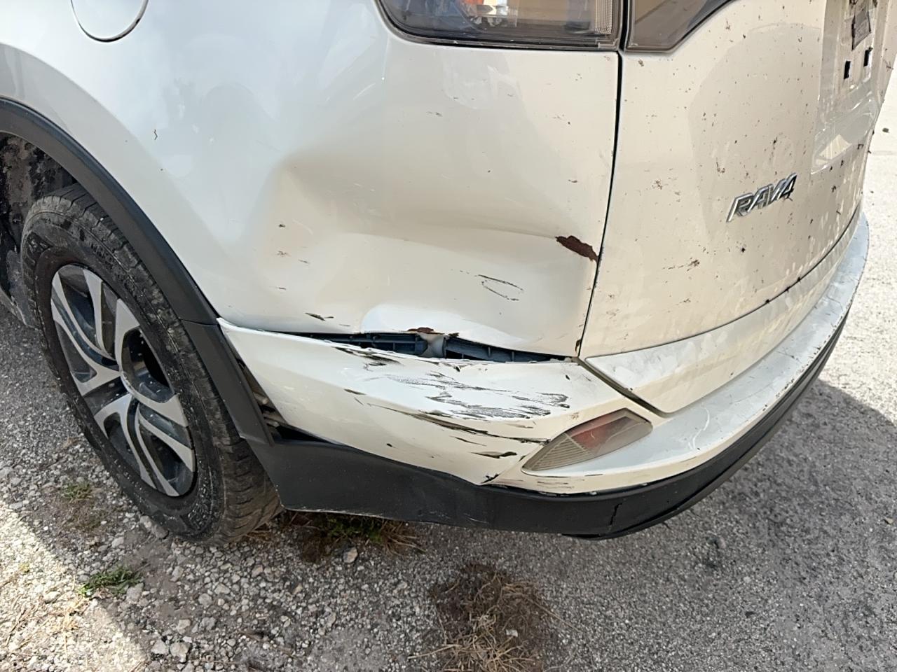 2018 Toyota Rav4 Le VIN: JTMZFREV0JJ181286 Lot: 86489965