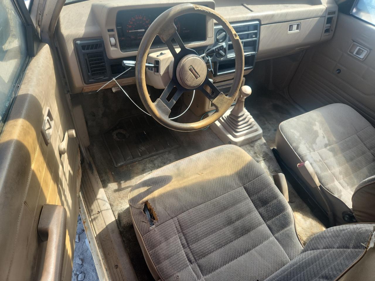 1991 Mazda B2600 Cab Plus VIN: JM2UF3146M0142275 Lot: 90036395