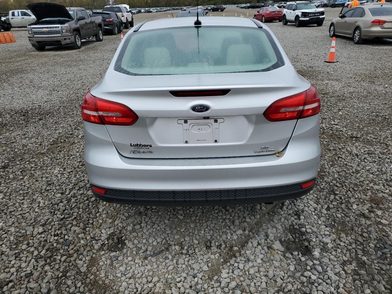 2015 Ford Focus Se VIN: 1FADP3F23FL343776 Lot: 90614105