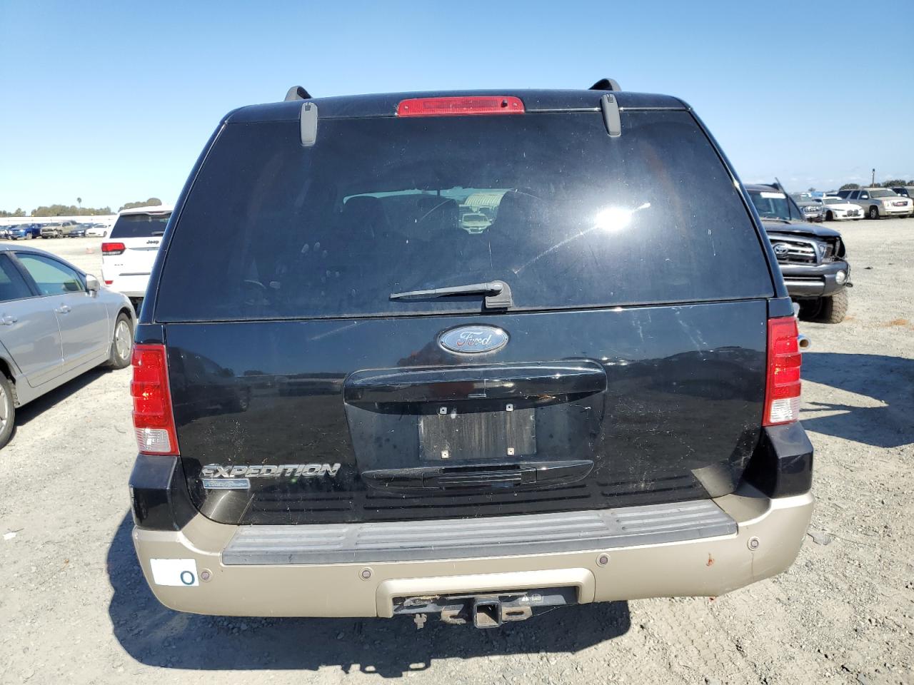 2005 Ford Expedition Eddie Bauer VIN: 1FMFU18505LA24076 Lot: 86116605