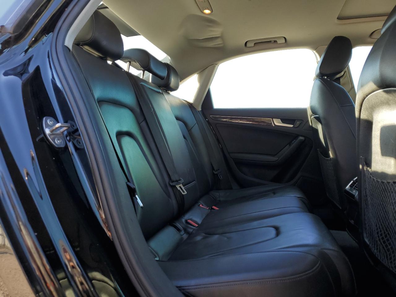 2015 Audi A4 Premium VIN: WAUAFAFL5FN027231 Lot: 82684175