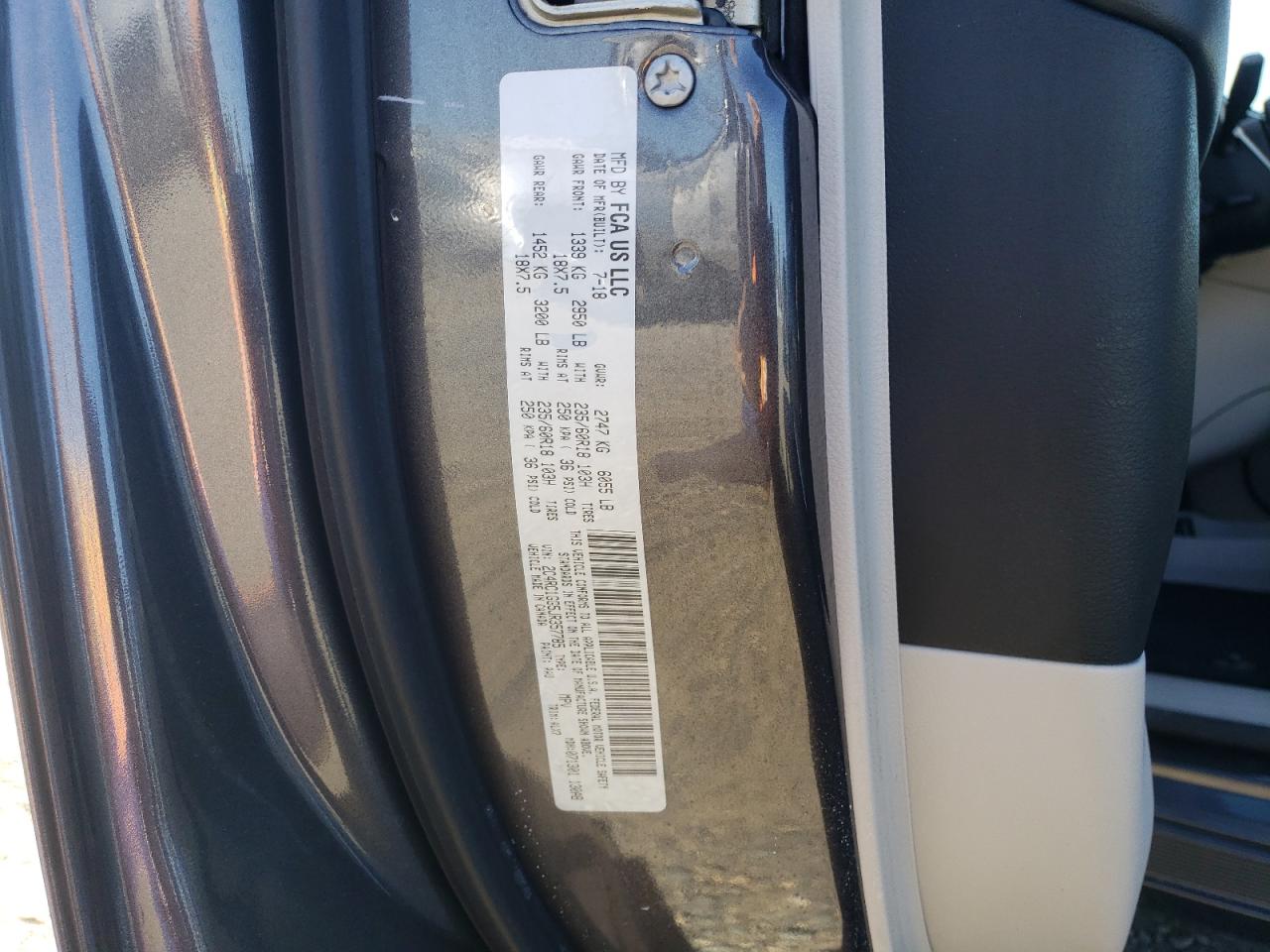 2018 Chrysler Pacifica Limited VIN: 2C4RC1GG5JR357785 Lot: 90327085