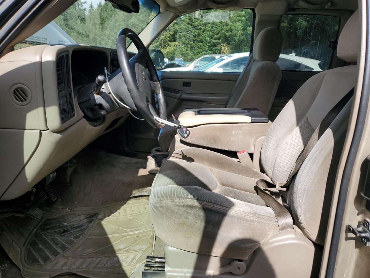 2004 Chevrolet Silverado C1500 VIN: 2GCEC19V441164329 Lot: 84654585