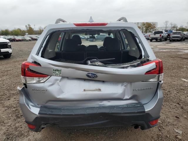  SUBARU FORESTER 2020 Серебристый