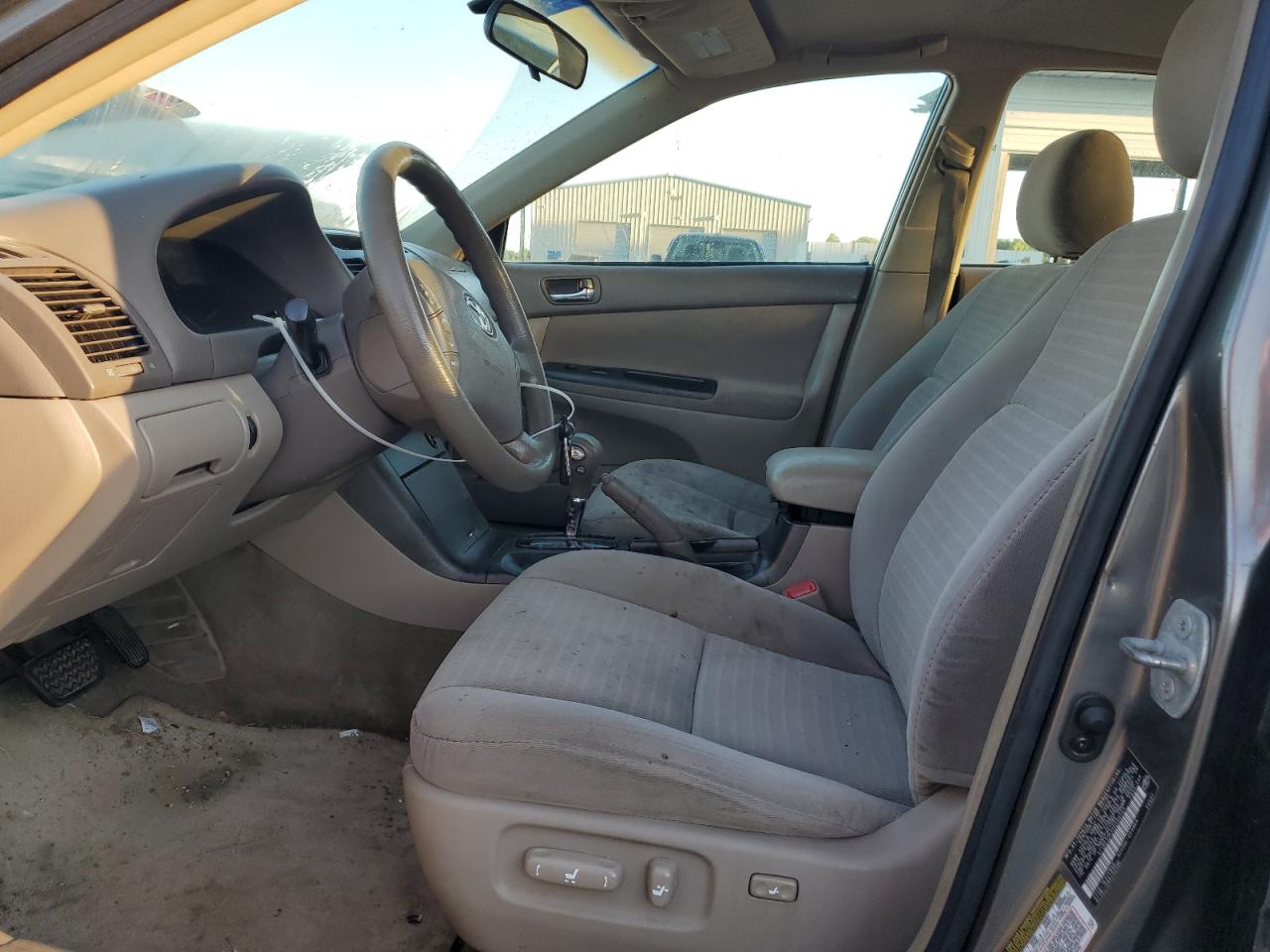 2005 Toyota Camry Le VIN: 4T1BE32K35U550721 Lot: 81998755