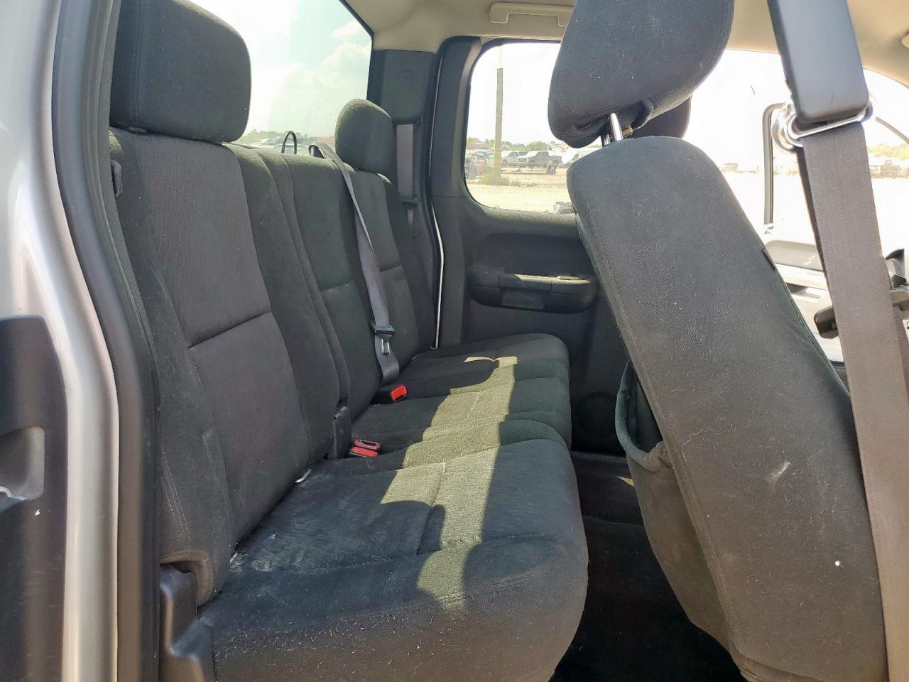 2011 Chevrolet Silverado C1500 Lt VIN: 1GCRCSE09BZ387570 Lot: 84000075