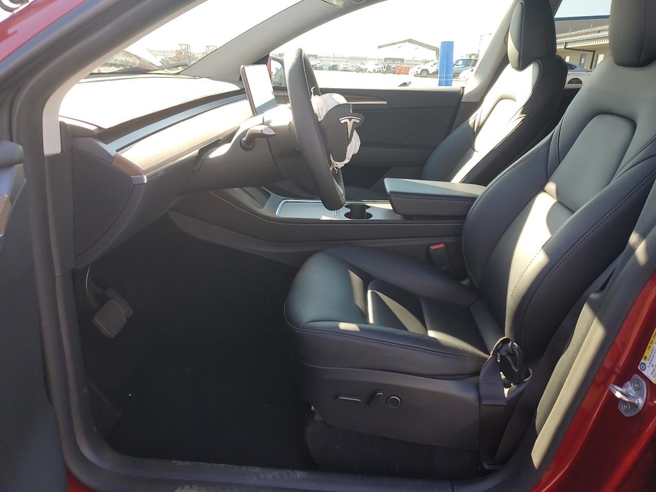 2024 Tesla Model Y VIN: 7SAYGAEE1RF066972 Lot: 82543545