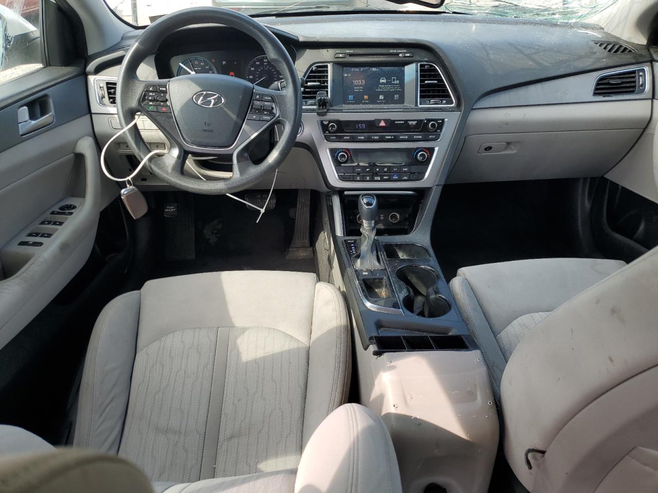 2017 Hyundai Sonata Hybrid VIN: KMHE24L31HA074297 Lot: 82219925