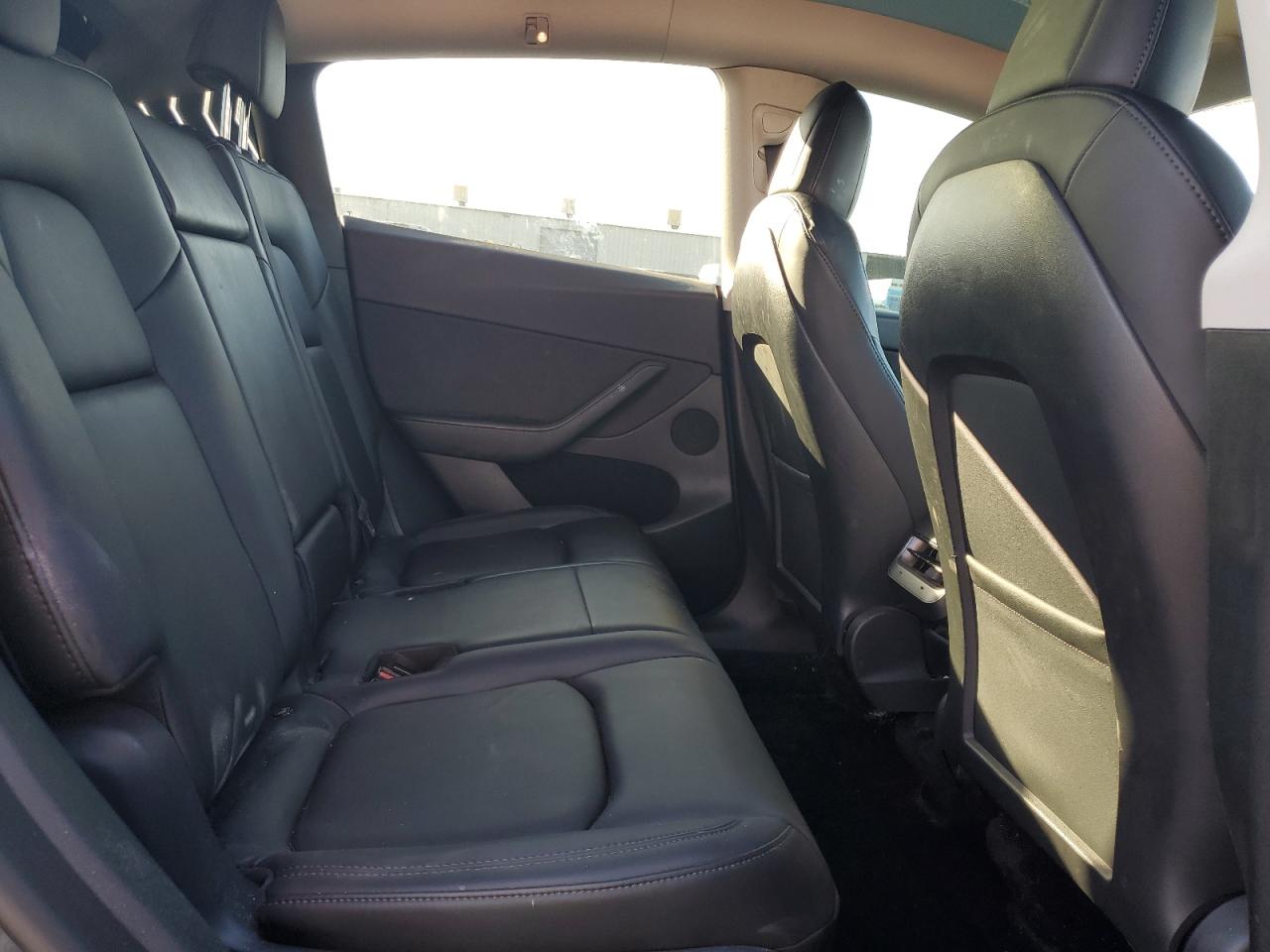 2023 Tesla Model Y VIN: 7SAYGAEE0PF621181 Lot: 89871235