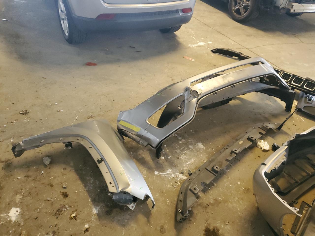 2019 Jeep Compass Latitude VIN: 3C4NJCBB2KT715919 Lot: 82670165