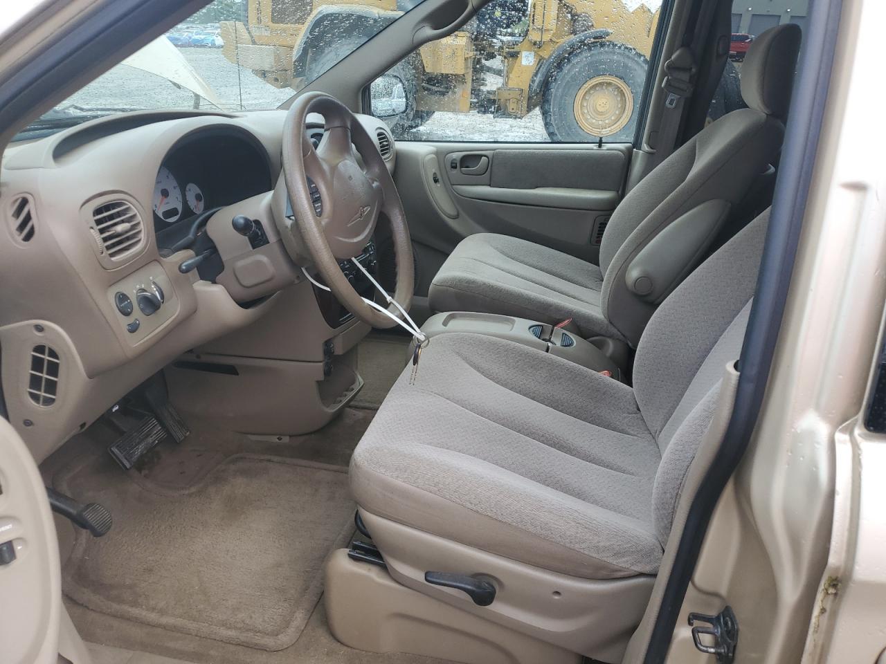 2001 Chrysler Town & Country Lx VIN: 2C4GP44381R279856 Lot: 81527345