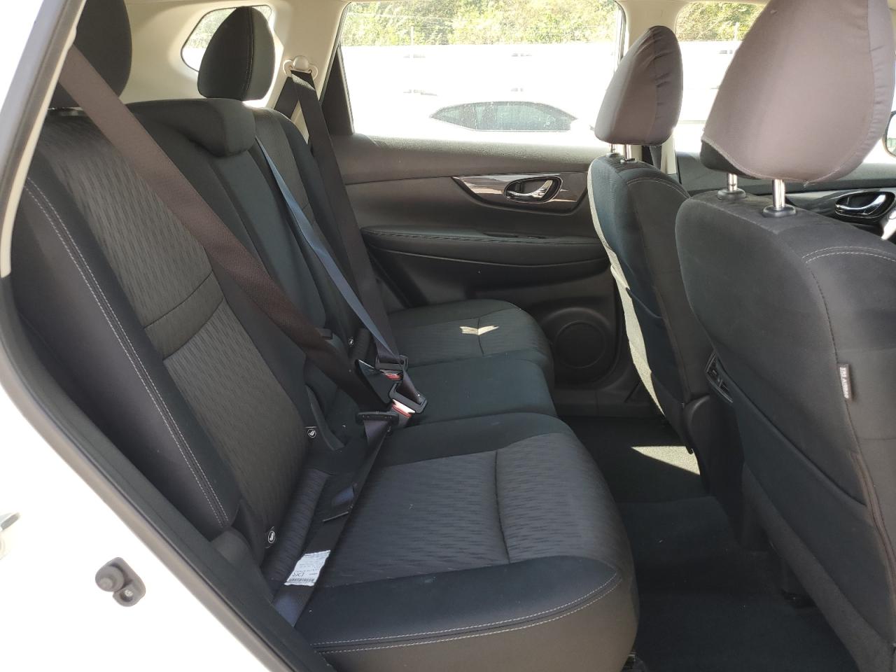 2017 Nissan Rogue S VIN: KNMAT2MV4HP600083 Lot: 84481485