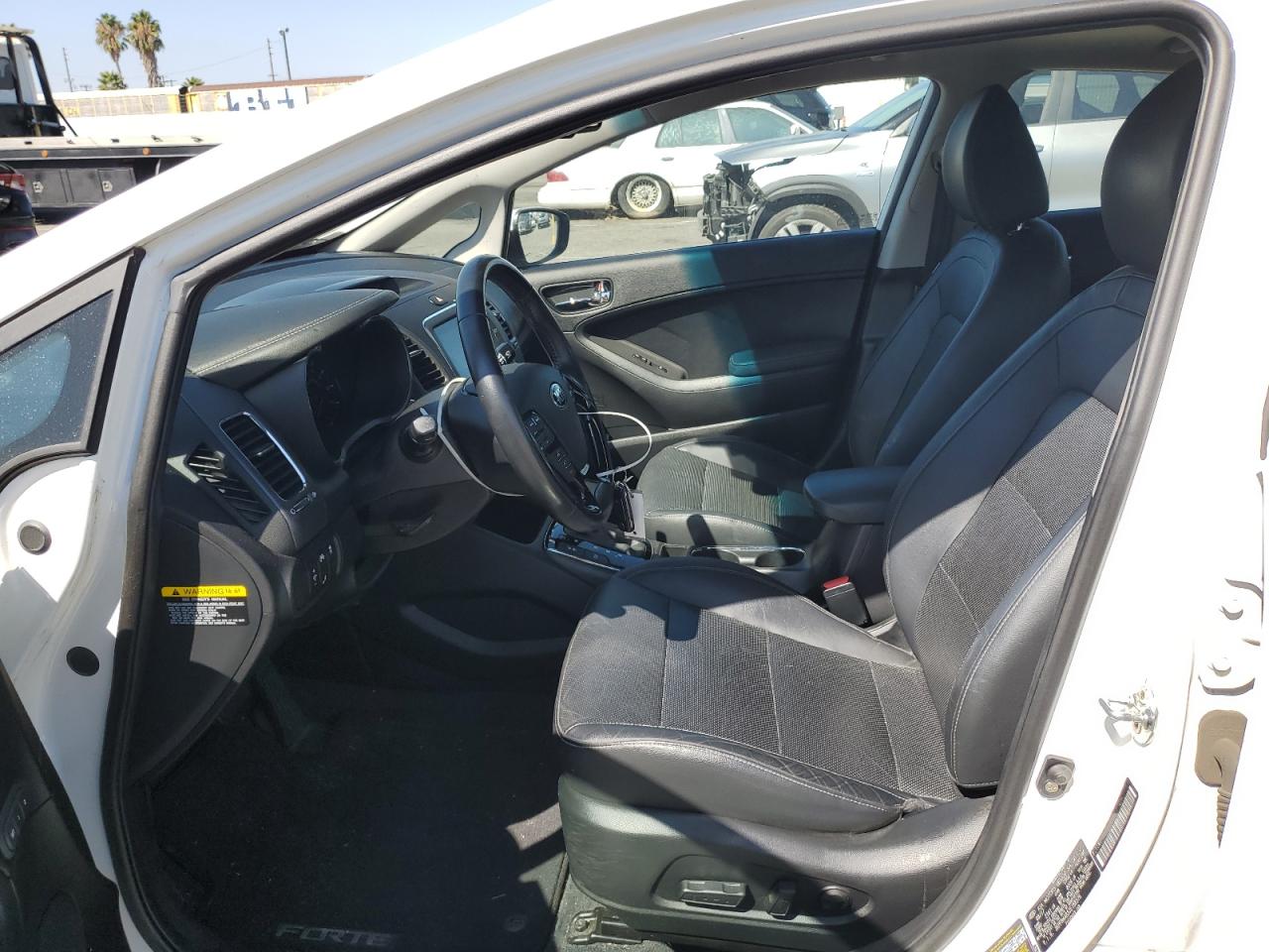 2018 Kia Forte Ex VIN: 3KPFN4A83JE188576 Lot: 84972375