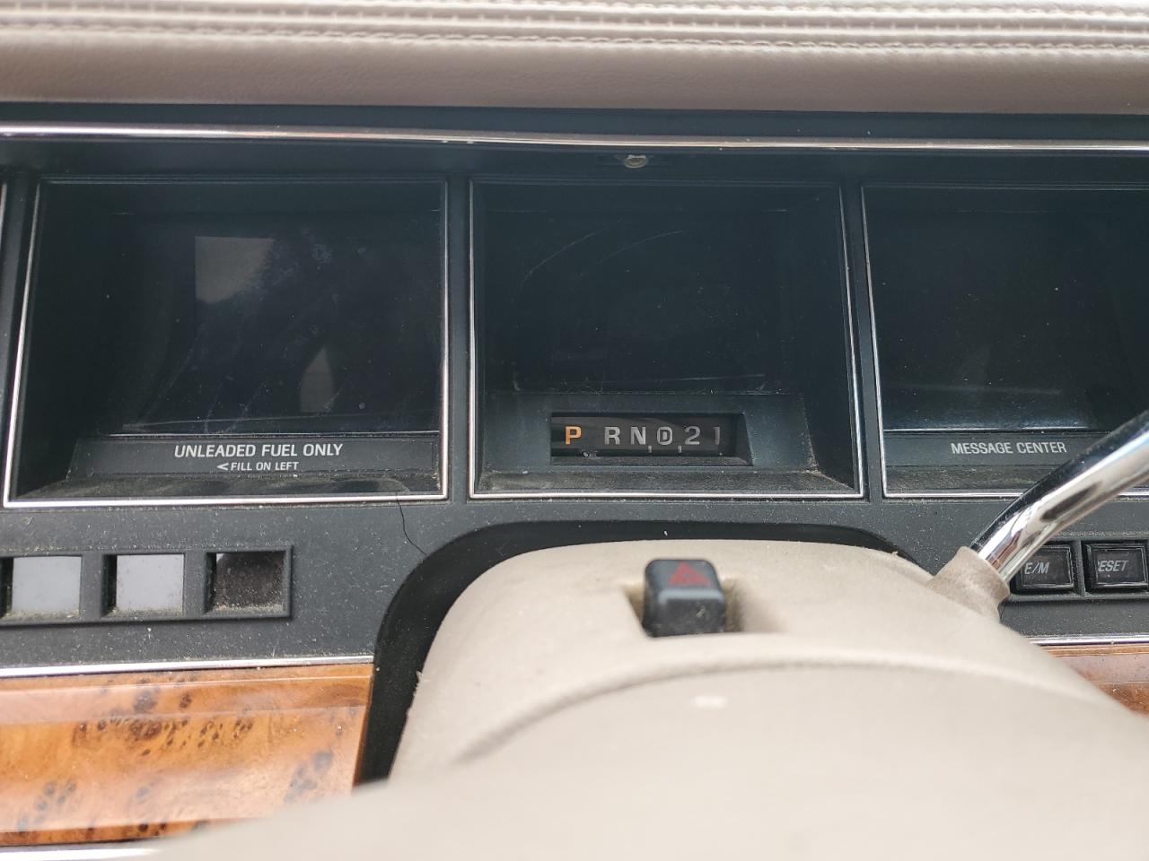 1993 Lincoln Town Car Signature VIN: 1LNLM82W7PY742162 Lot: 81420545