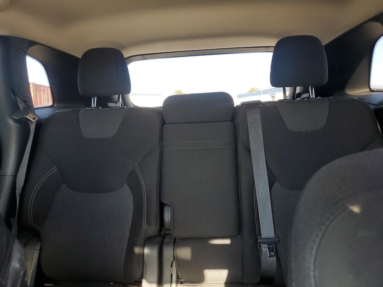 2015 Jeep Cherokee Latitude VIN: 1C4PJLCB0FW790657 Lot: 82428095